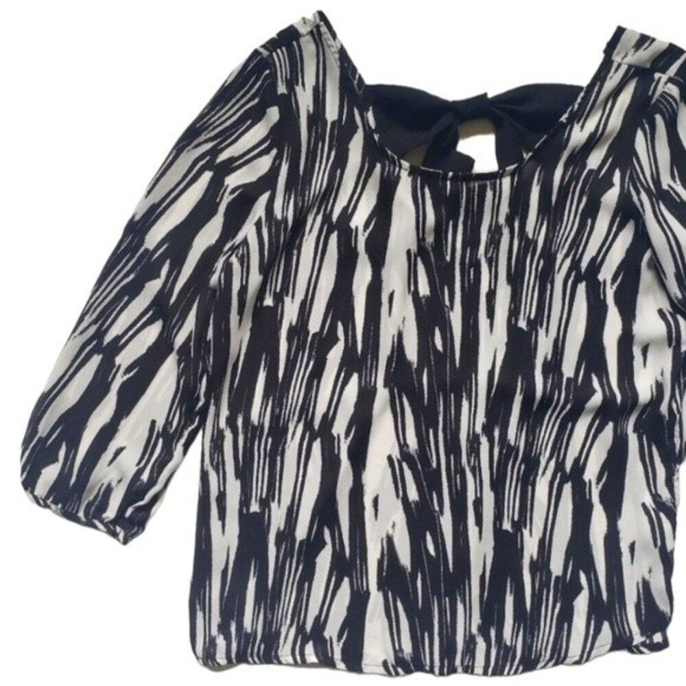 Charming Charlie Black & White Top - M - Picture 3 of 13
